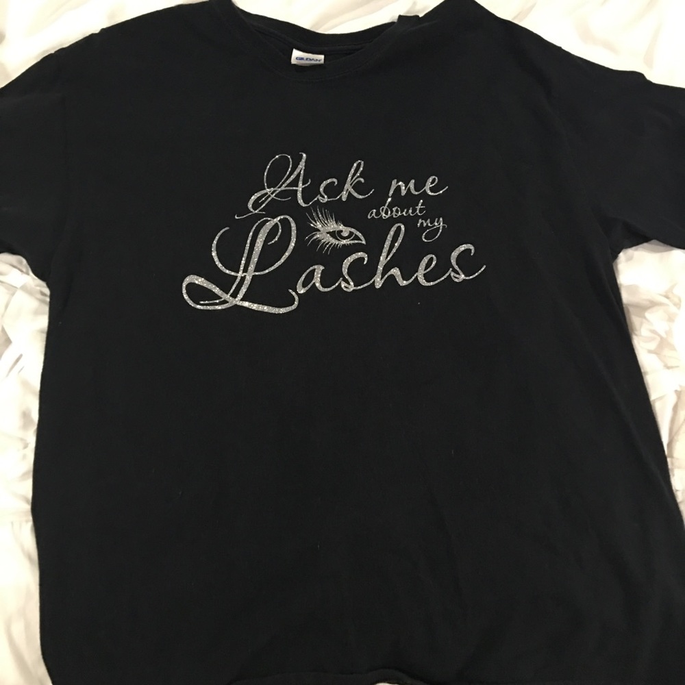 Make up sales T-shirt (YOUNIQUE)